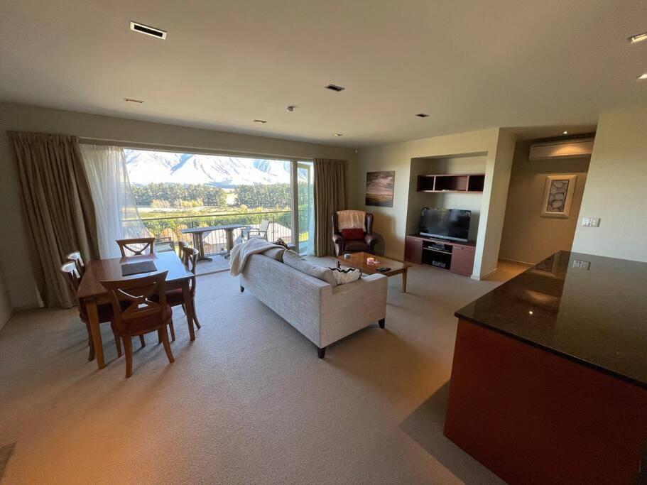 Terrace Downs 2 Bedroom Apartment 温德维索 外观 照片